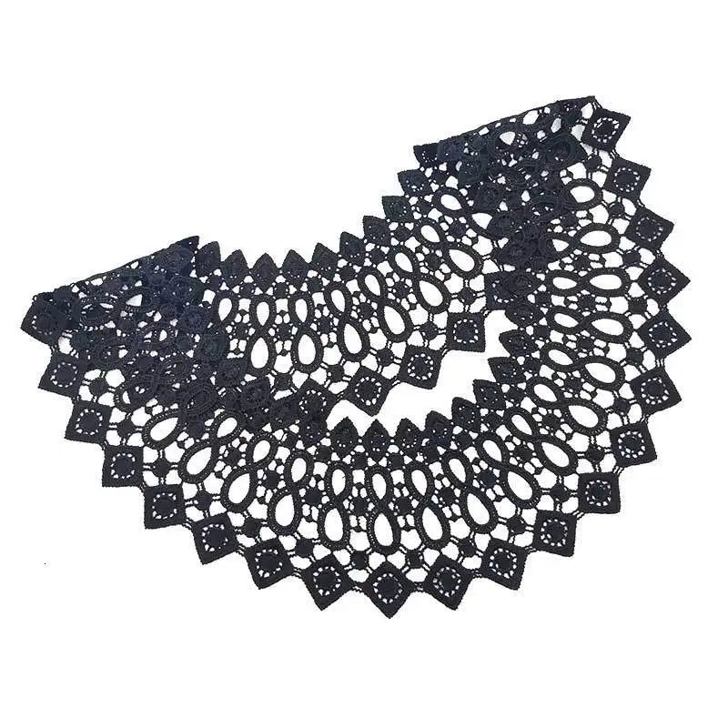 Lace organza collar
