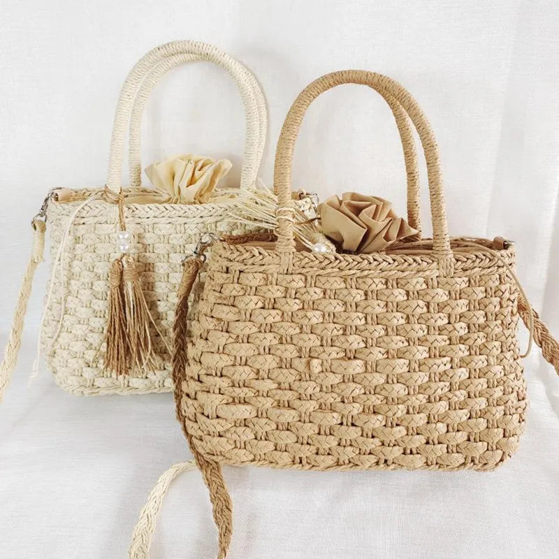 Straw tassel bucket tote bag