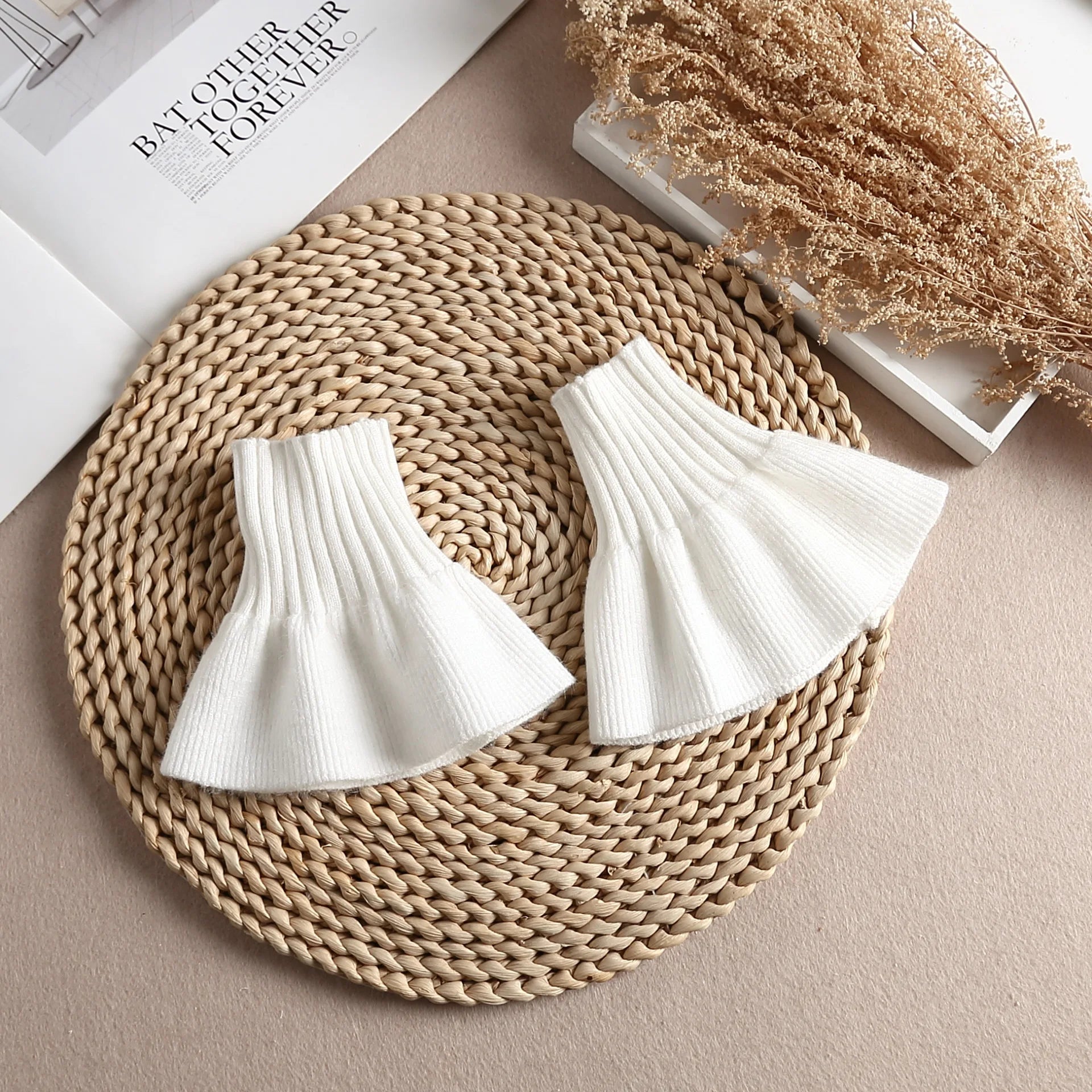 Elegant detachable sleeves