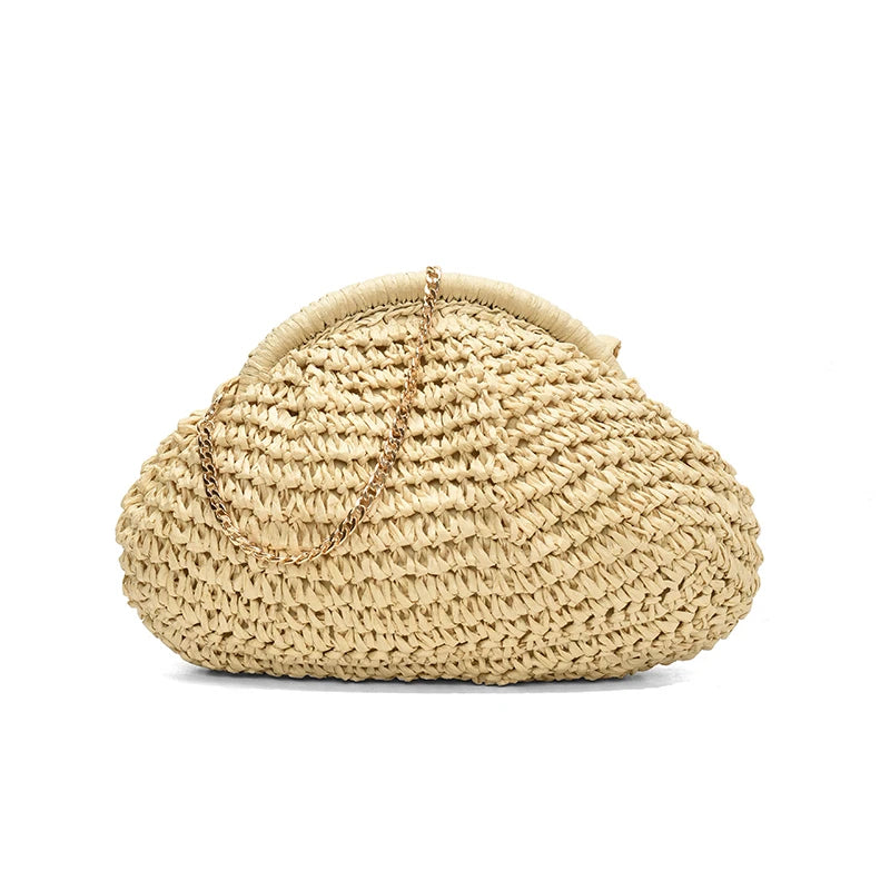 Shell-shaped straw shoulder bag