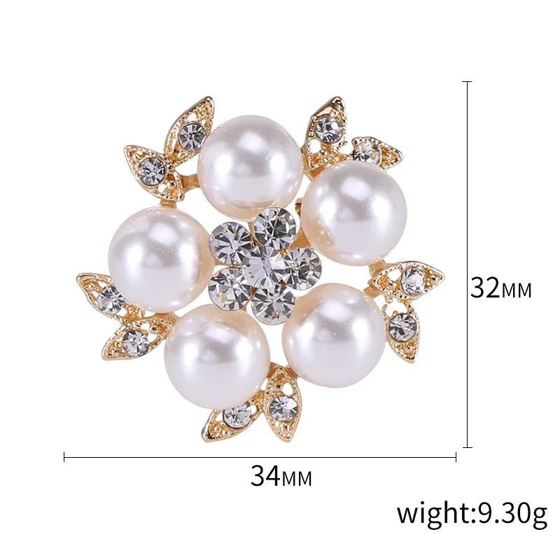 Stylish pearl brooches