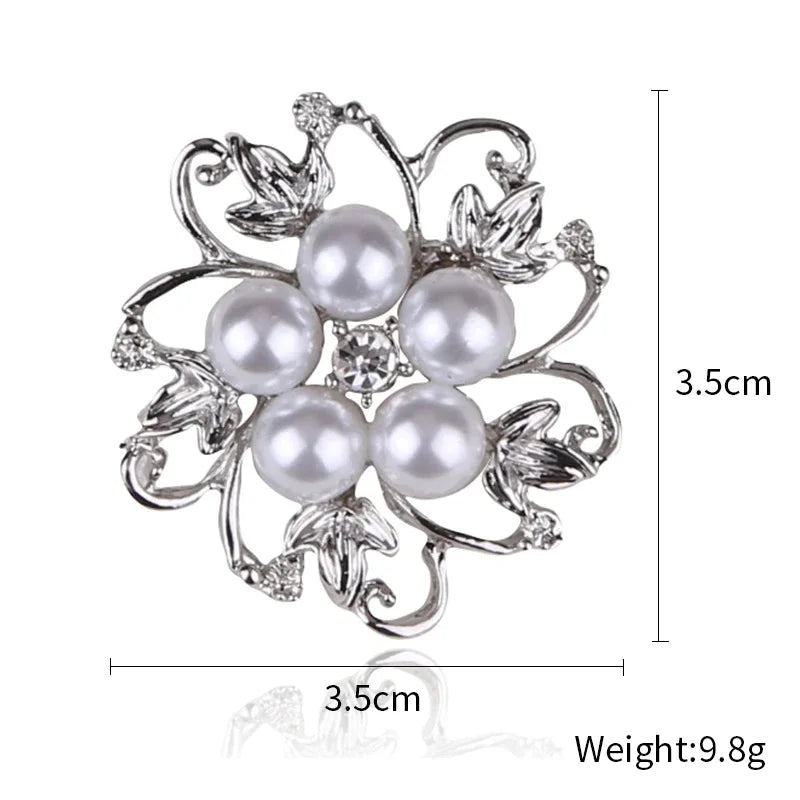 Stylish pearl brooches