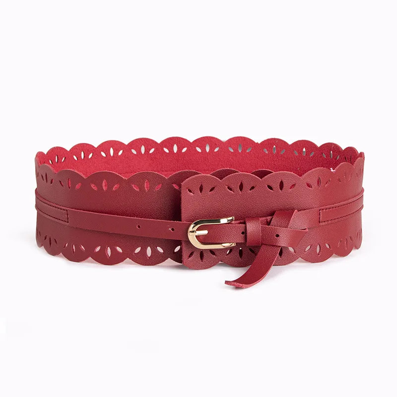 Wide lace-inspired belt