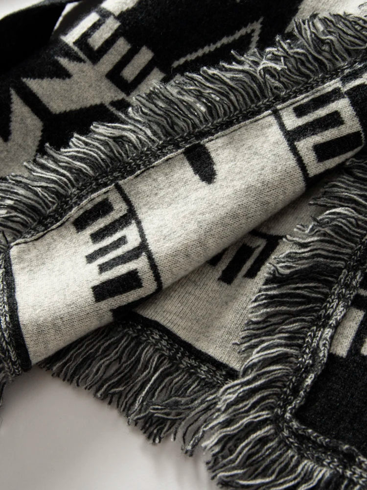 معطف جاكار من الكشمير العتيق