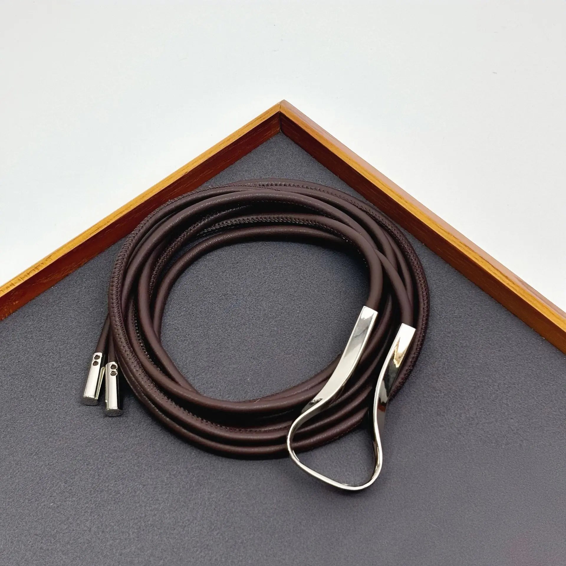 Minimalist thin PU leather belt