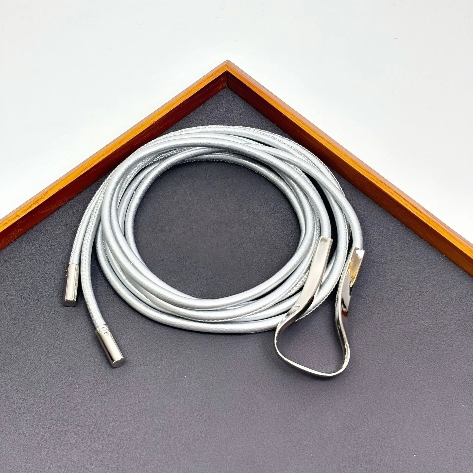 Minimalist thin PU leather belt