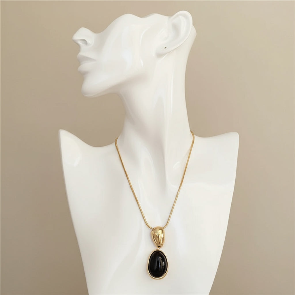 Acrylic pendant necklace