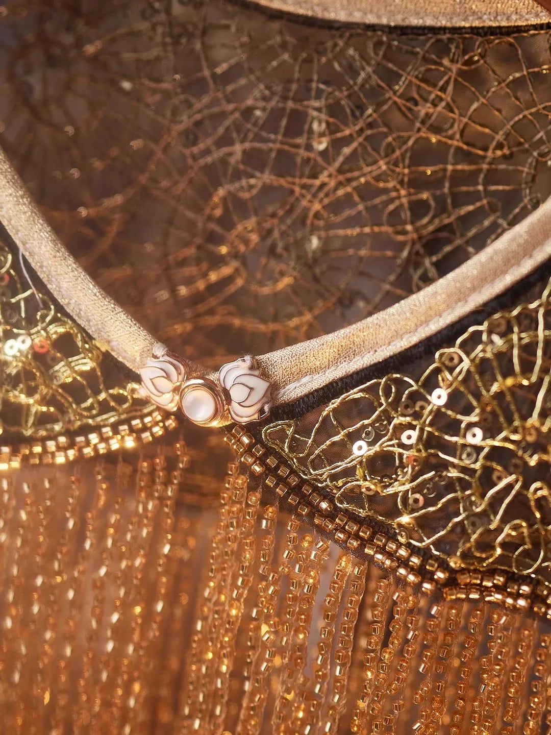 Solid decorative tassel collar