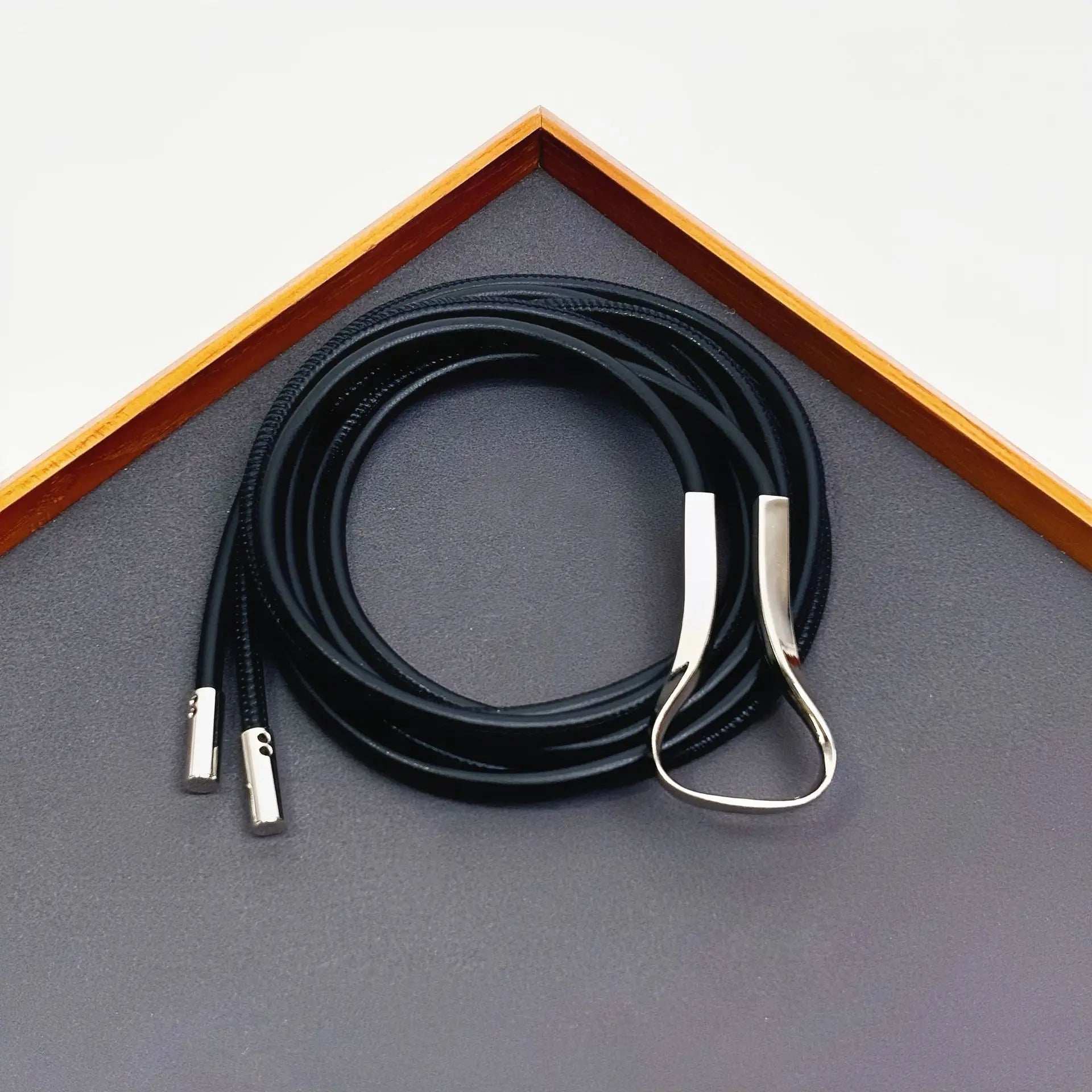 Minimalist thin PU leather belt