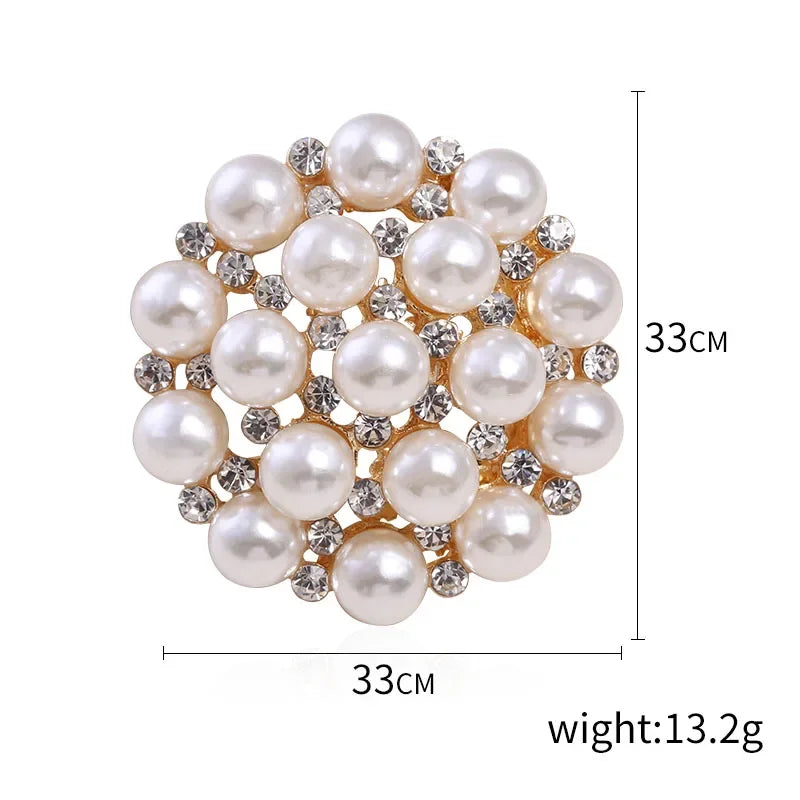 Stylish pearl brooches