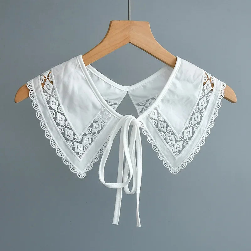 Solid detachable collar