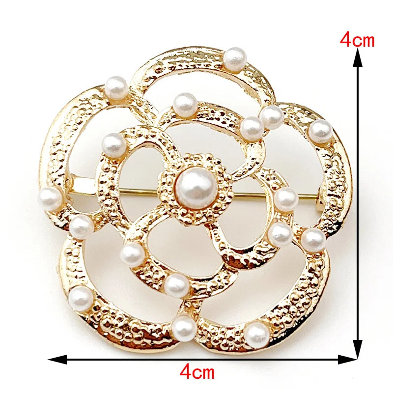 Flower series pearl brooch