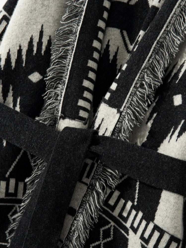 معطف جاكار من الكشمير العتيق