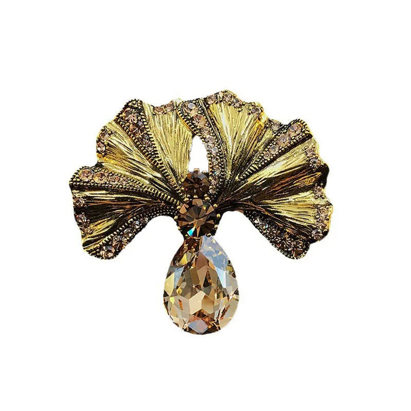 Elegant bowknot brooch