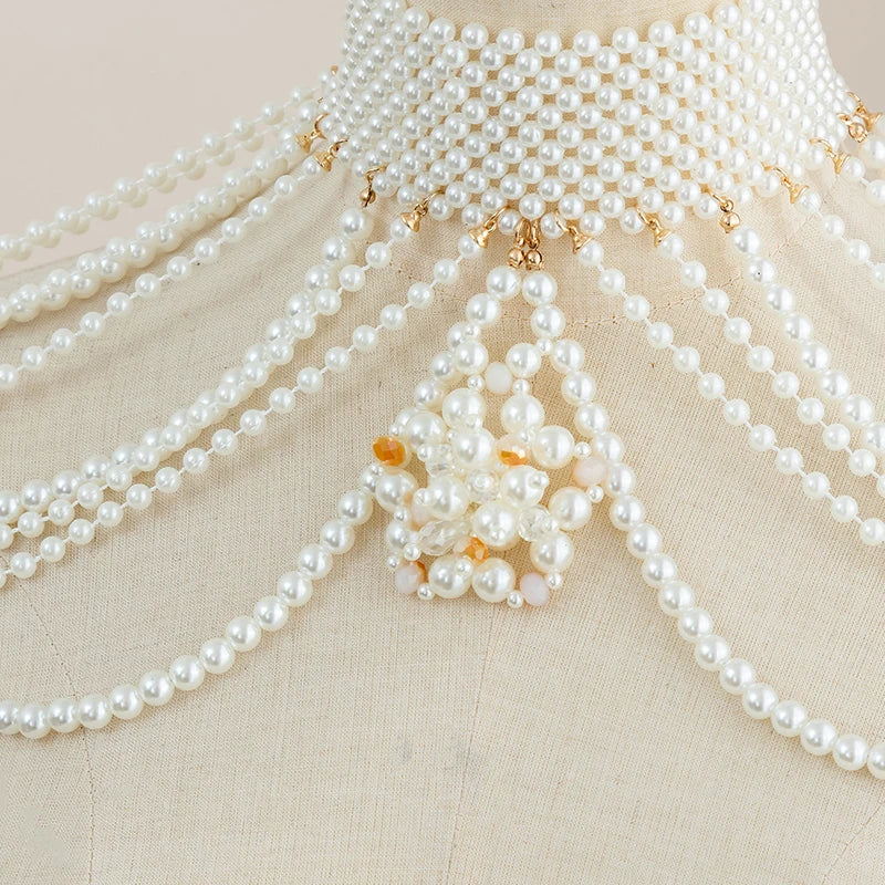 Multi-layer pearl shoulder chain collar