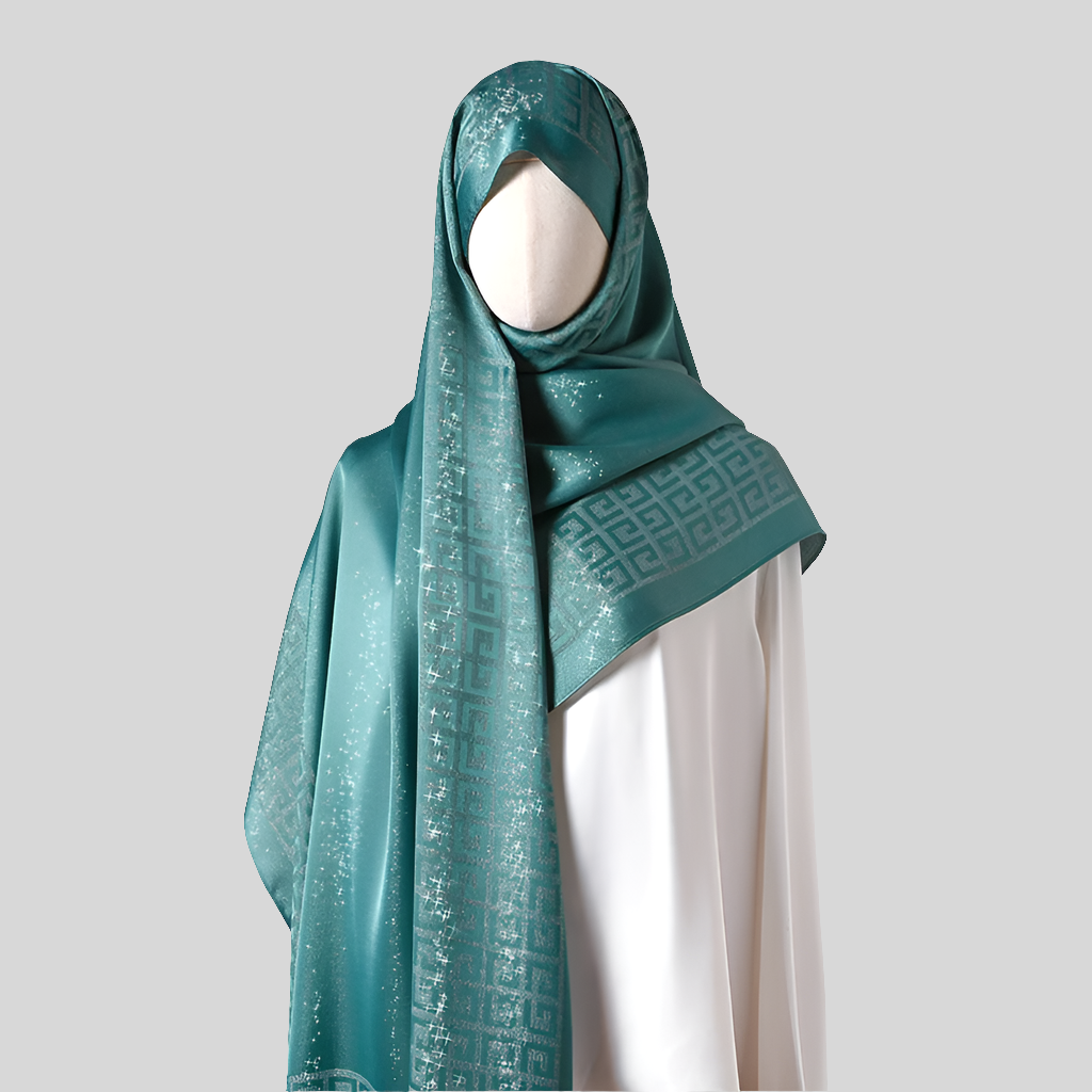 Elegant tatting shawl