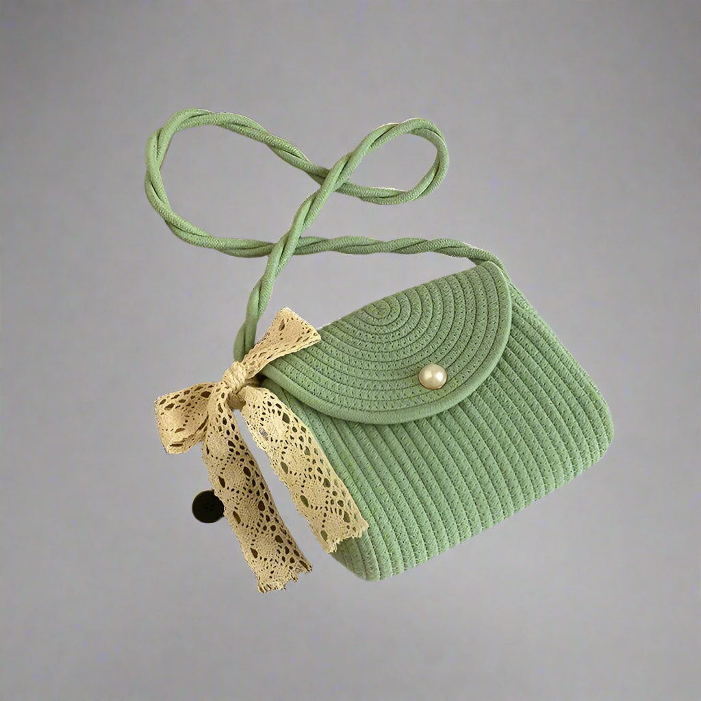 Square straw shoulder bag