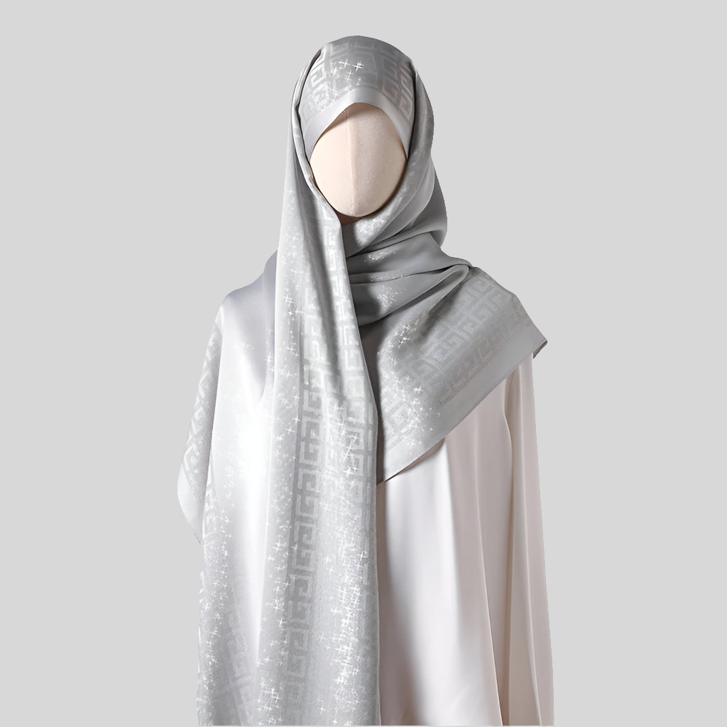 Elegant tatting shawl