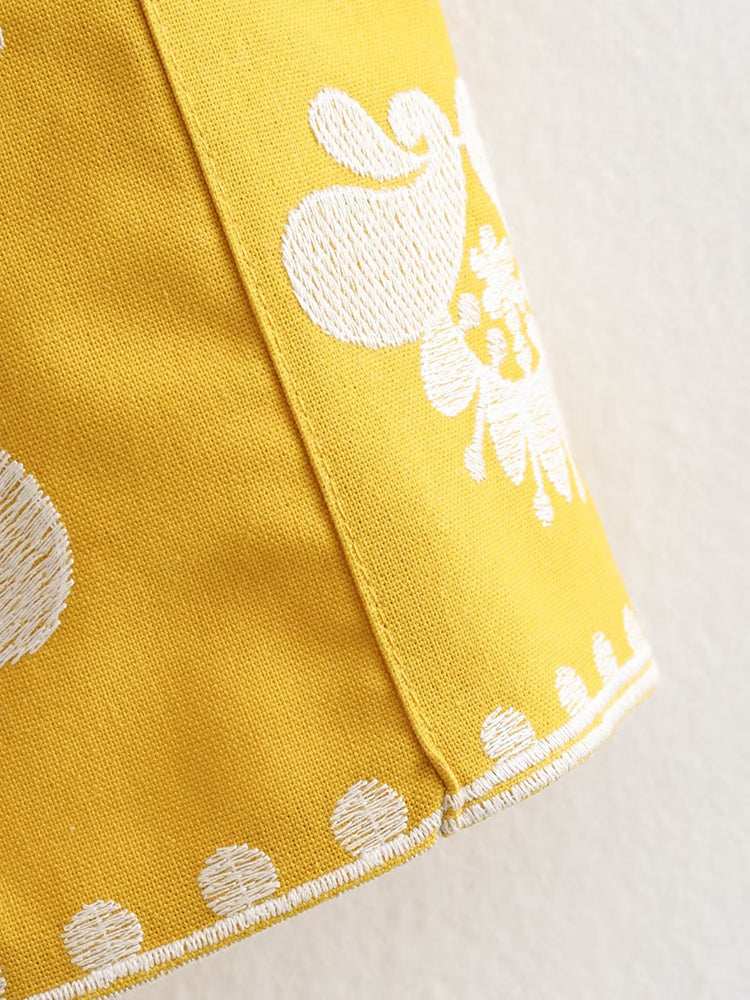 Casual embroidered vest