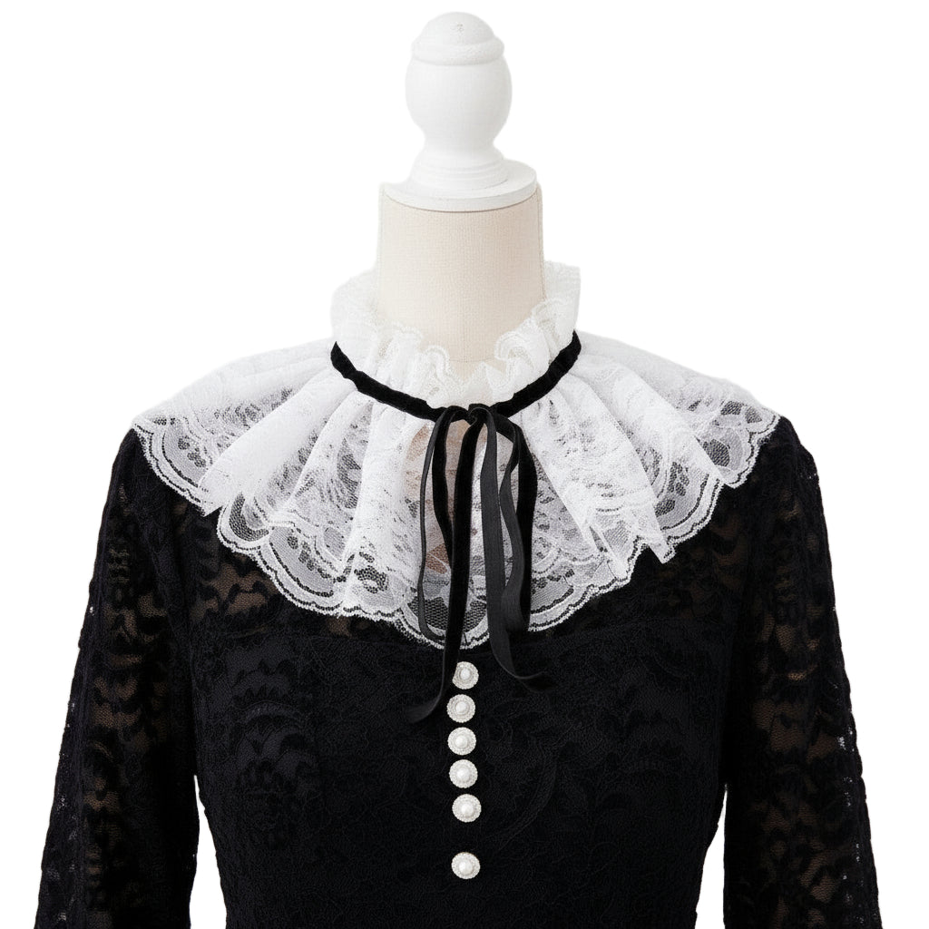 French-inspired detachable collar